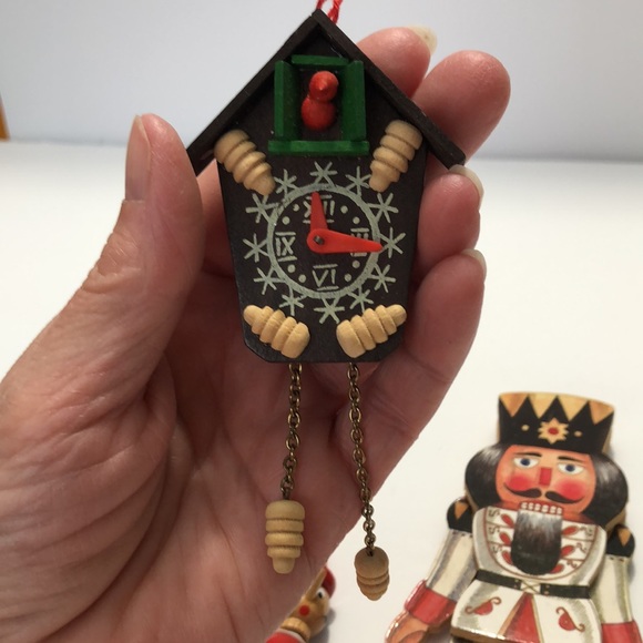 Bundle Vintage Wooden Ornaments-Italy Pinocchio Germany Clock And Nutcracker - Picture 12 of 14